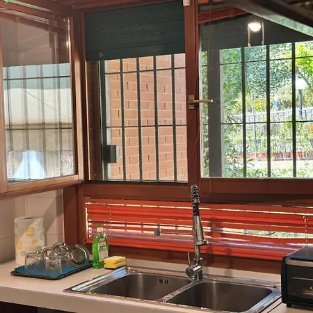 Affittacamere Dolcevita Eur 2 Luxury 3*